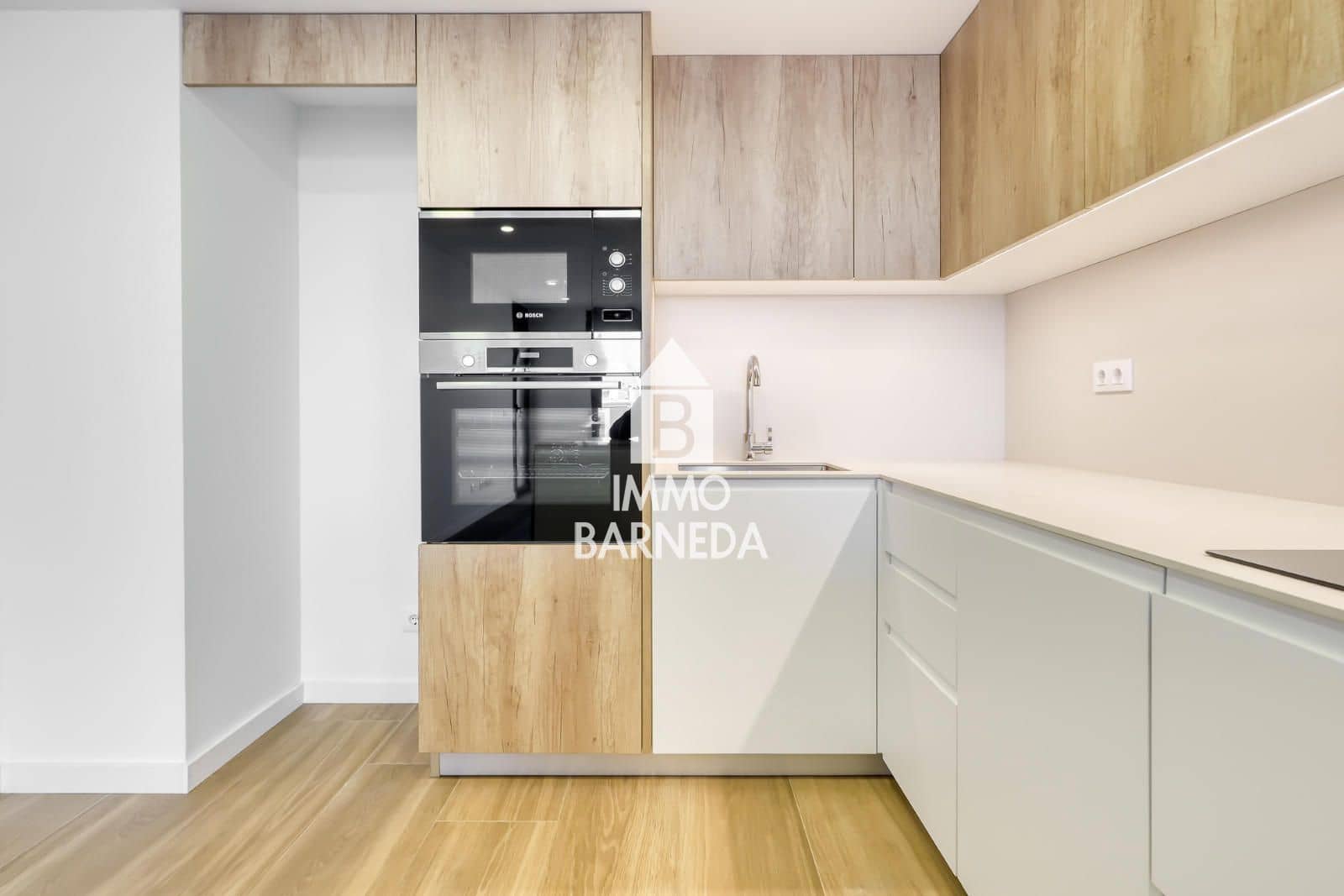 Piso de 3 habitaciones en Roses en venta con piscina garaje - 347.800 € (Ref: 9542022)