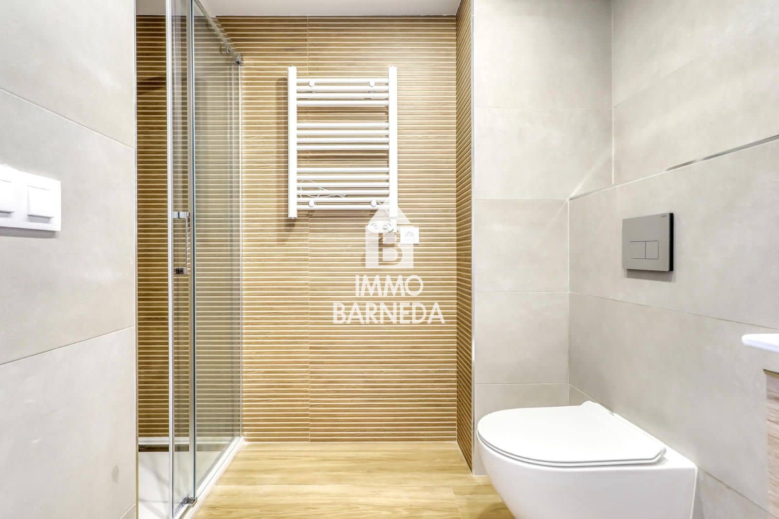 Piso de 3 habitaciones en Roses en venta con piscina garaje - 347.800 € (Ref: 9542022)