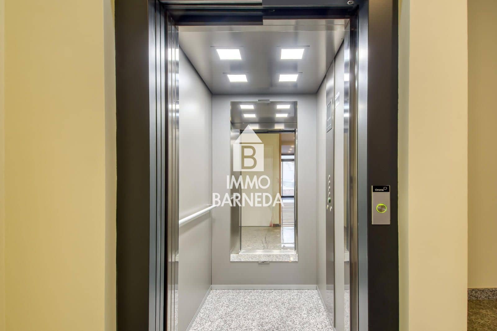 Piso de 3 habitaciones en Roses en venta con piscina garaje - 347.800 € (Ref: 9542022)