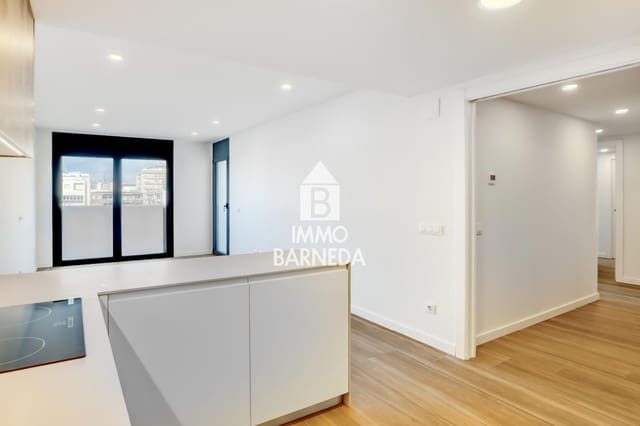 Piso de 3 habitaciones en Roses en venta con piscina garaje - 347.800 € (Ref: 9542022)