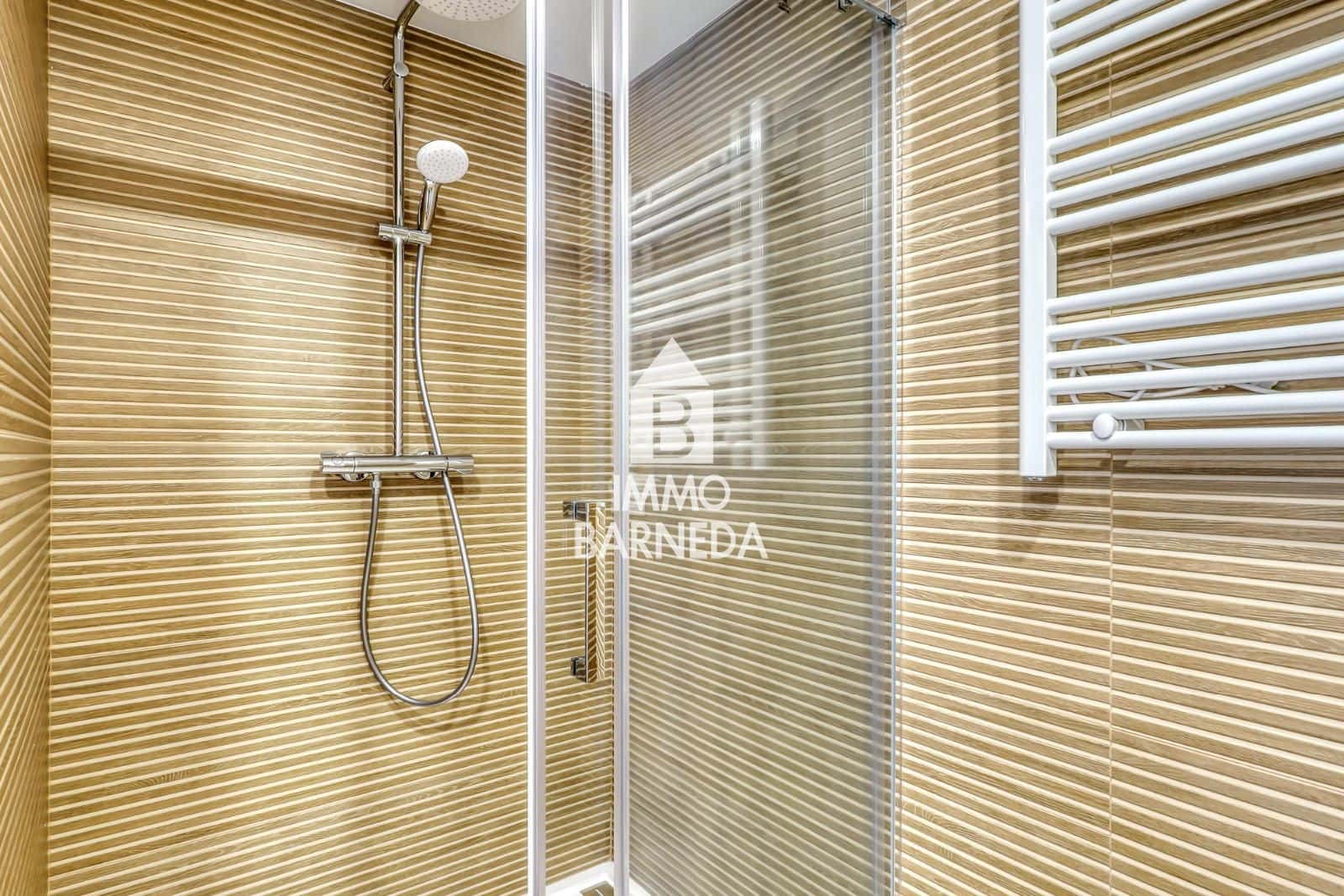 Piso de 3 habitaciones en Roses en venta con piscina garaje - 347.800 € (Ref: 9542022)