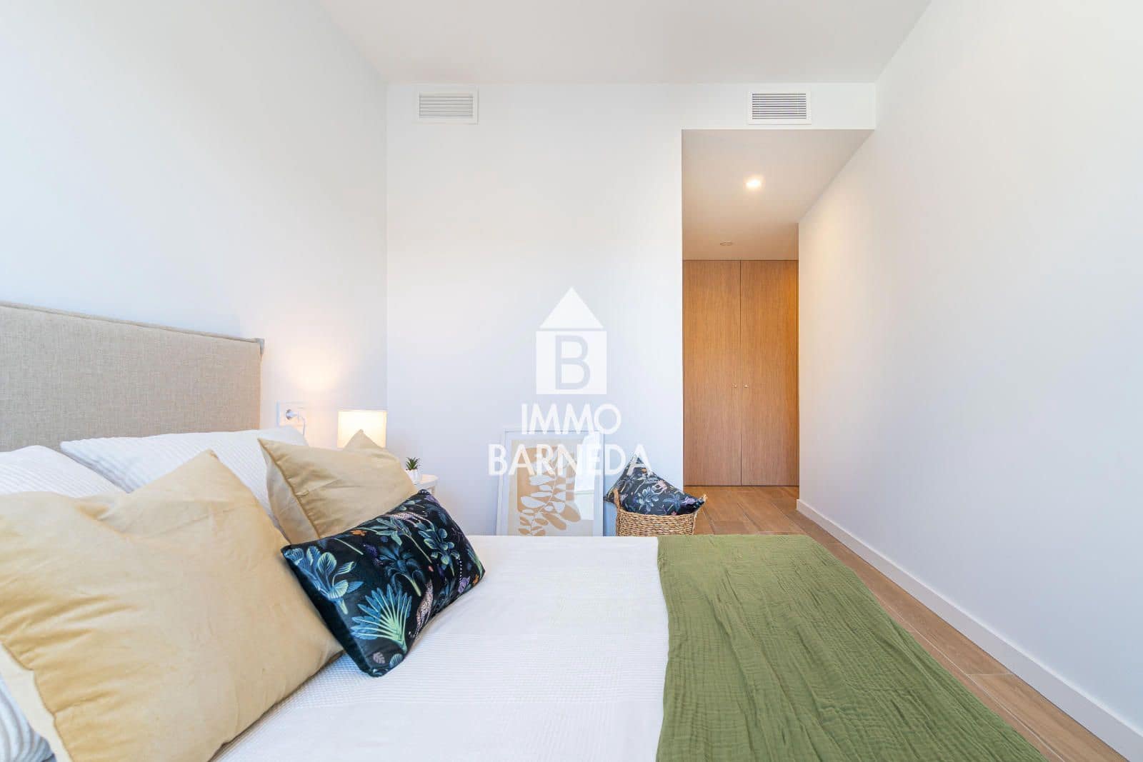 3 slaapkamer Flat te koop in Roses met zwembad garage - € 347.800 (Ref: 9542022)