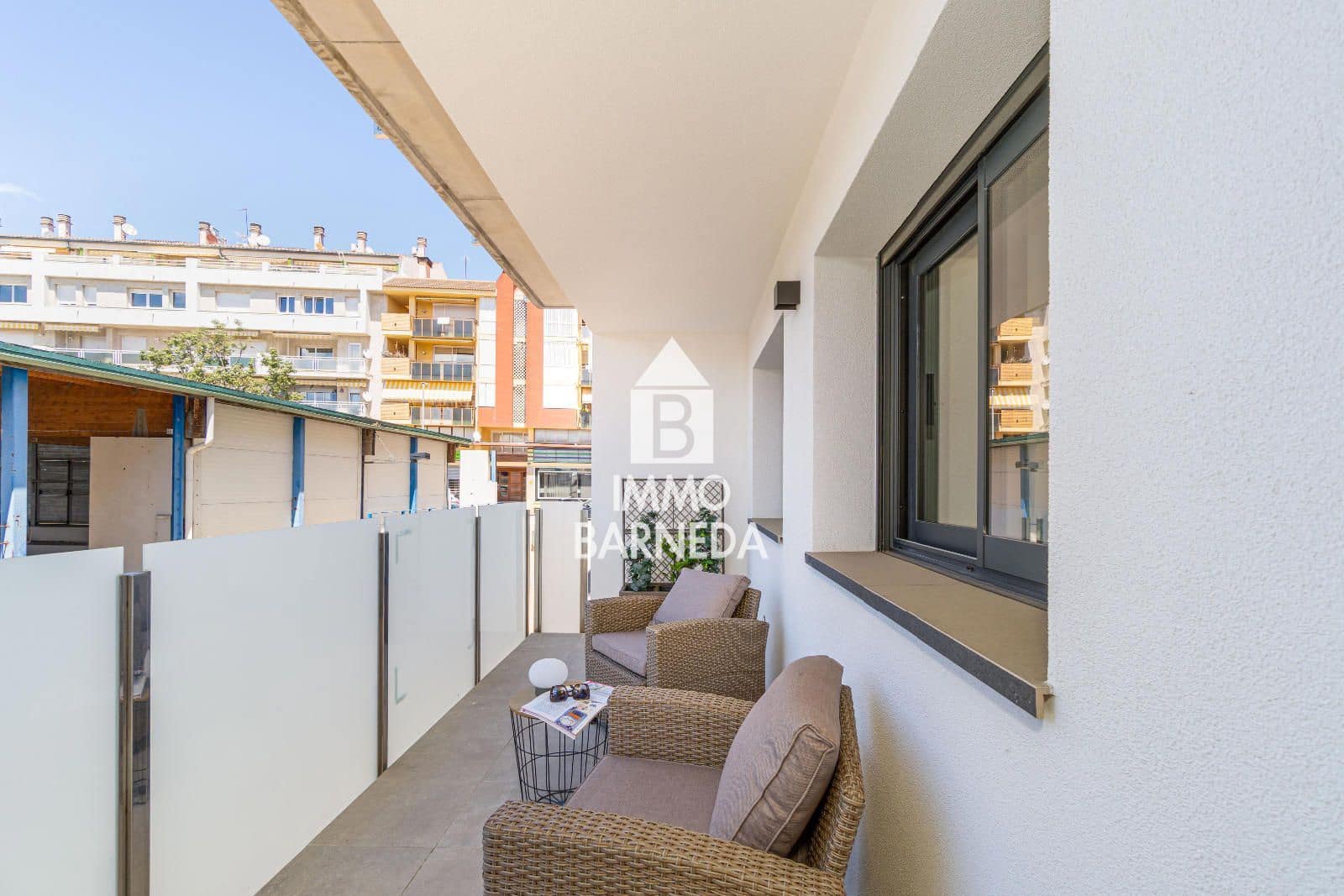 3 slaapkamer Flat te koop in Roses met zwembad garage - € 347.800 (Ref: 9542022)