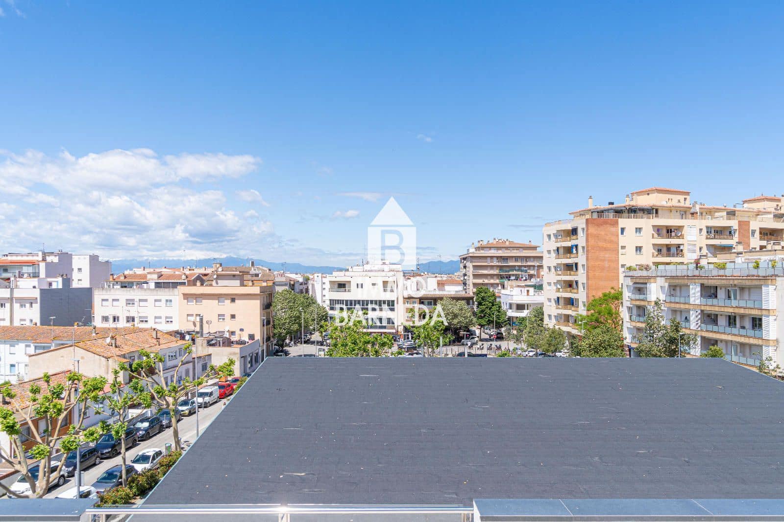 3 slaapkamer Flat te koop in Roses met zwembad garage - € 347.800 (Ref: 9542022)