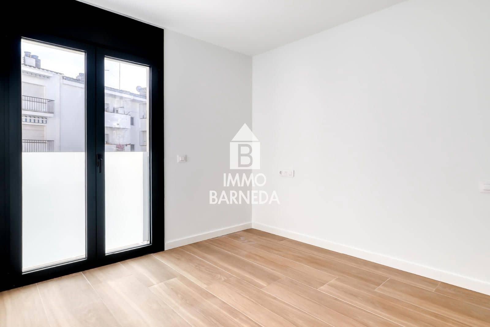 3 Zimmer Wohnung zu verkaufen in Roses mit Pool Garage - 349.500 € (Ref: 9542298)