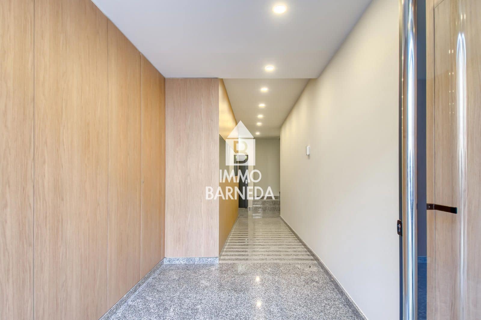 3 Zimmer Wohnung zu verkaufen in Roses mit Pool Garage - 349.500 € (Ref: 9542298)