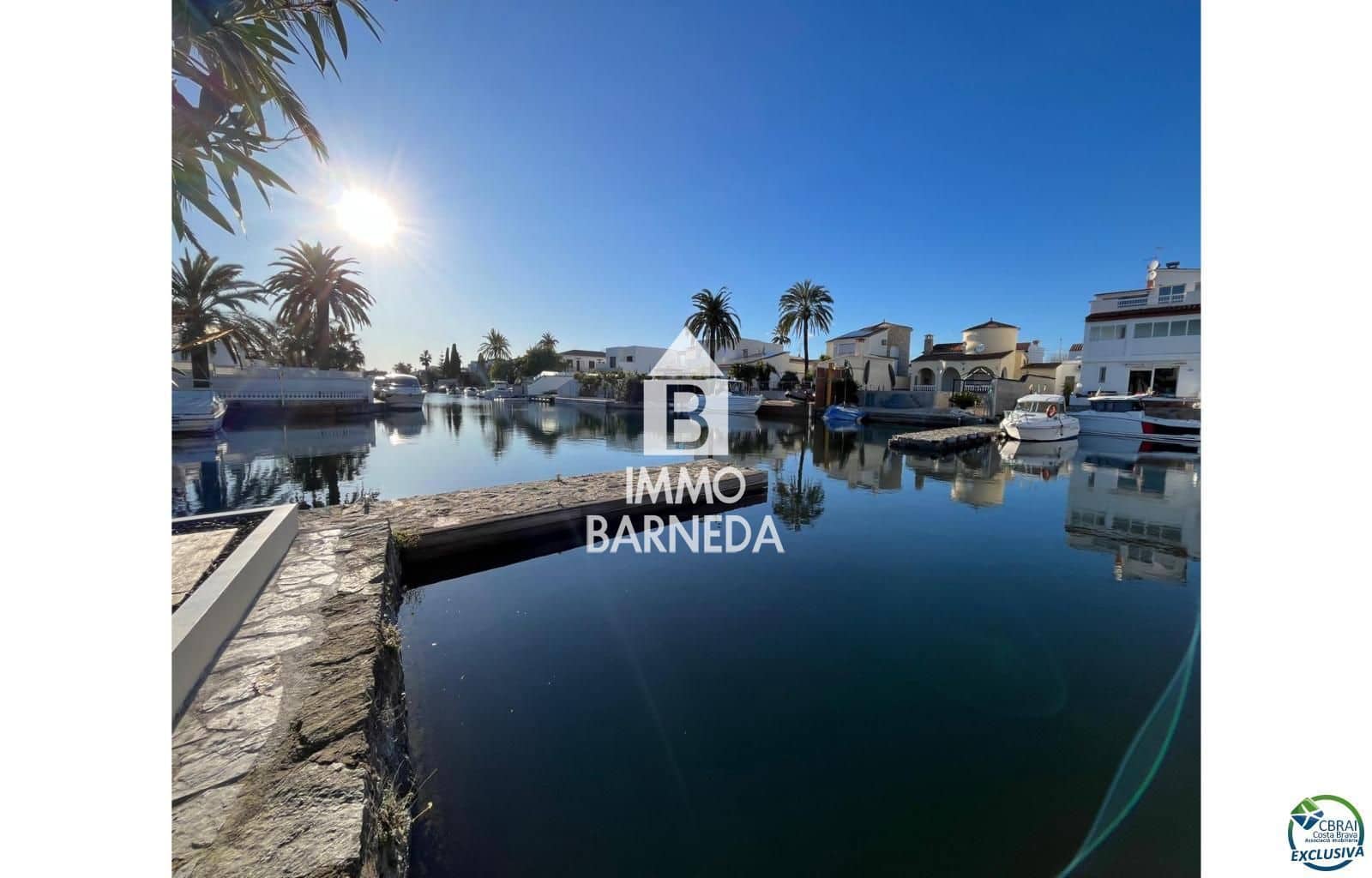 3 sovrum Villa till salu i Empuriabrava med pool garage - 595 000 € (Ref: 9542299)