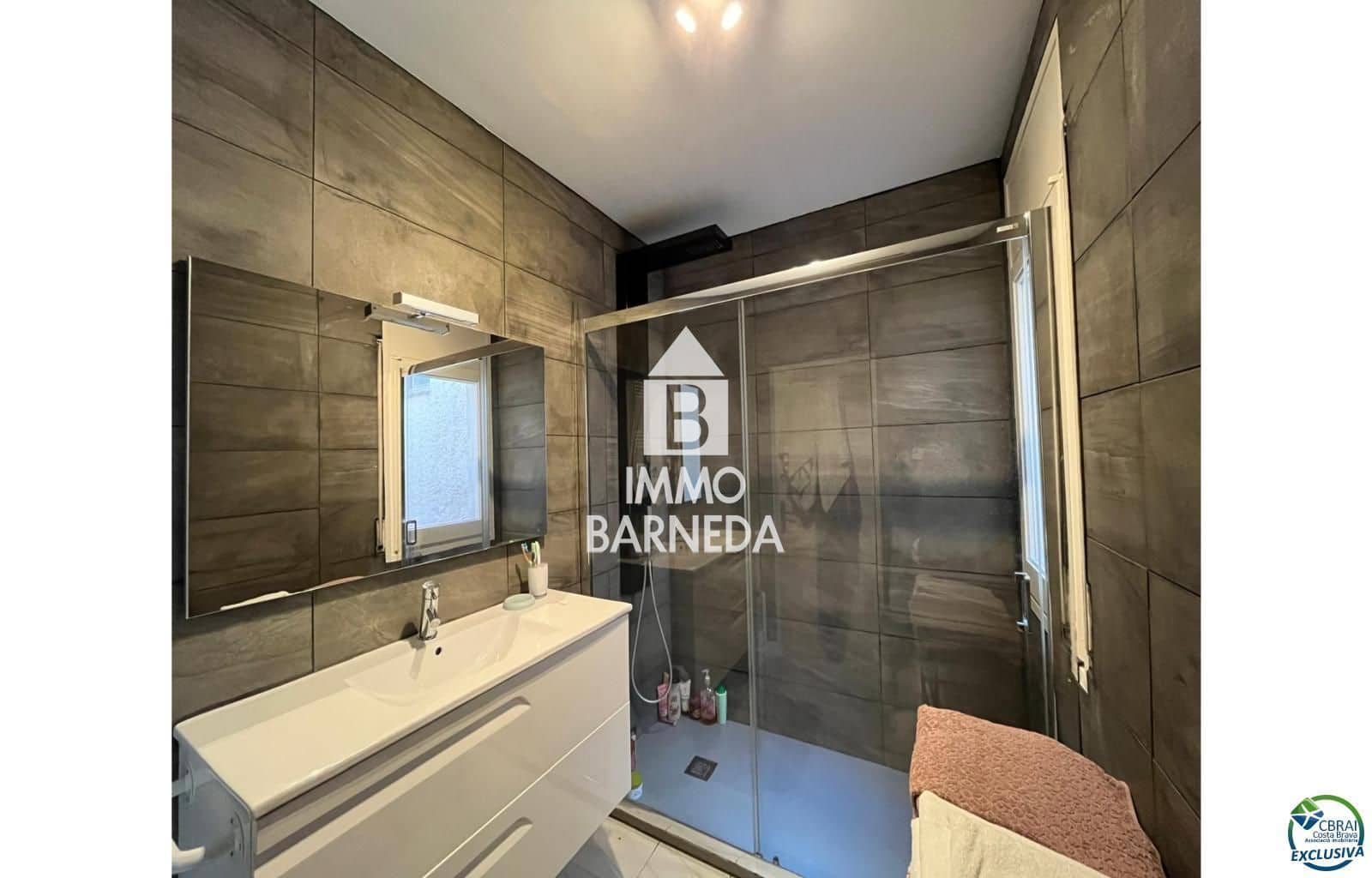 3 sovrum Villa till salu i Empuriabrava med pool garage - 595 000 € (Ref: 9542299)