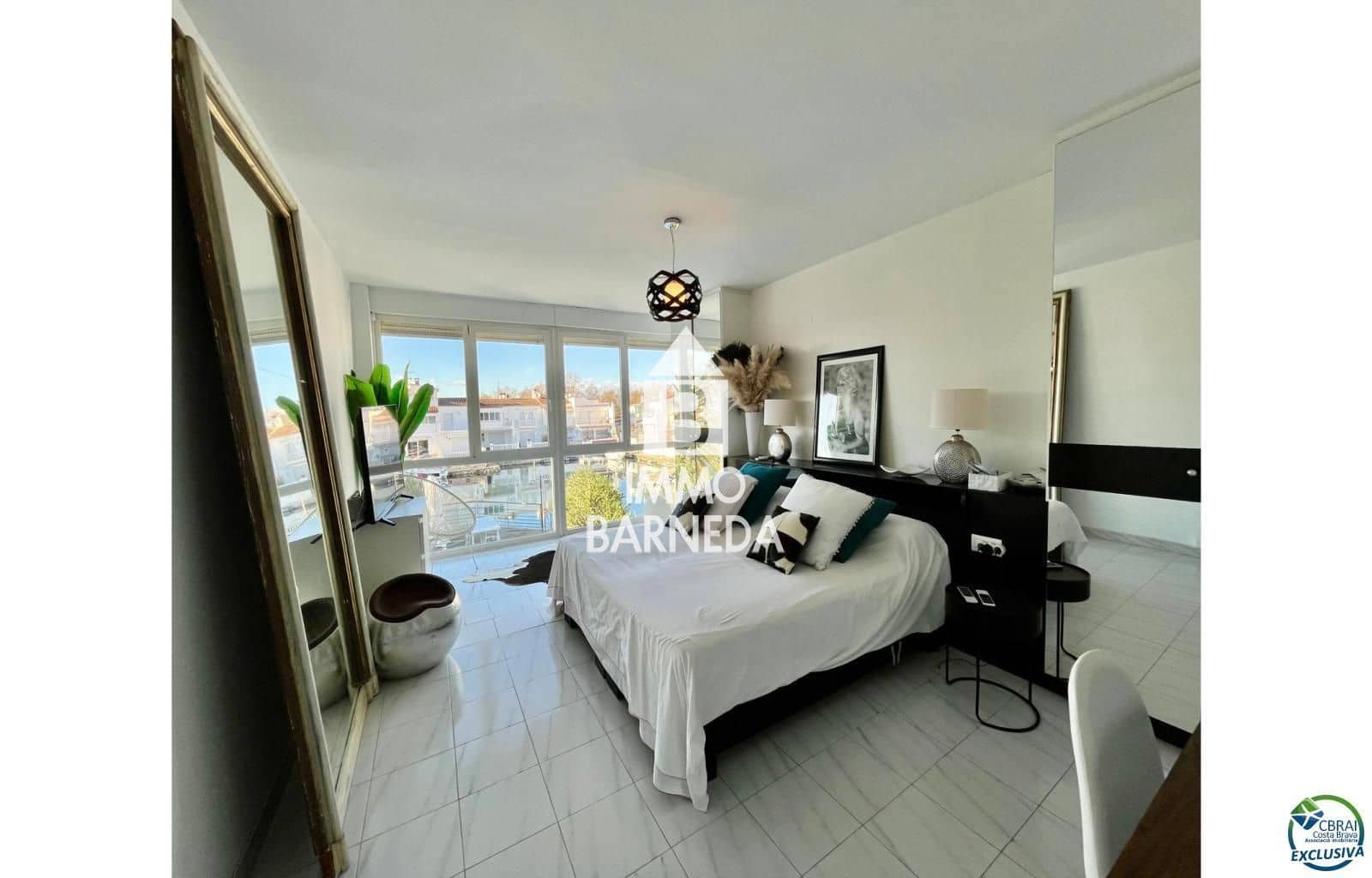 3 sovrum Villa till salu i Empuriabrava med pool garage - 595 000 € (Ref: 9542299)