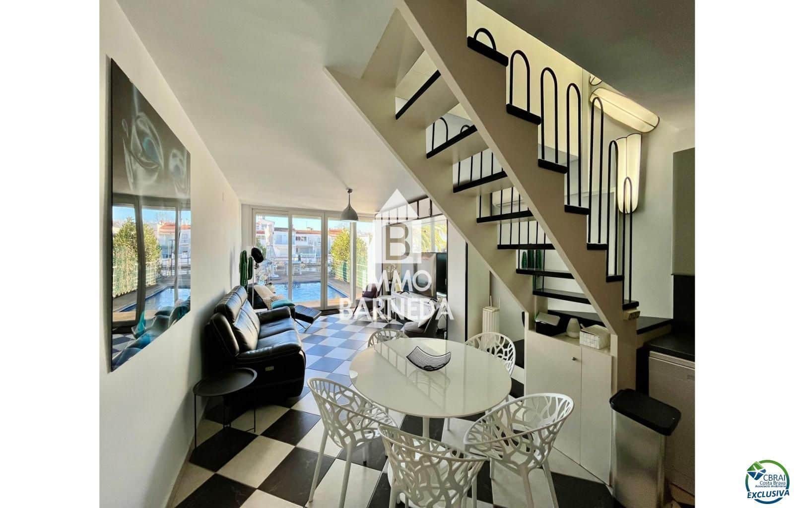 3 sovrum Villa till salu i Empuriabrava med pool garage - 595 000 € (Ref: 9542299)