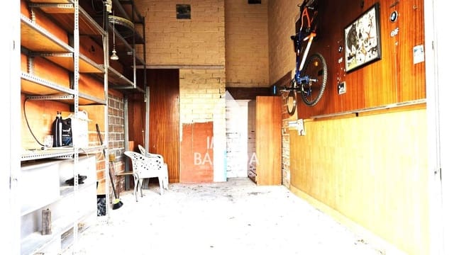 Garage in vendita in Roses - 36.000 € (Rif: 9565671)