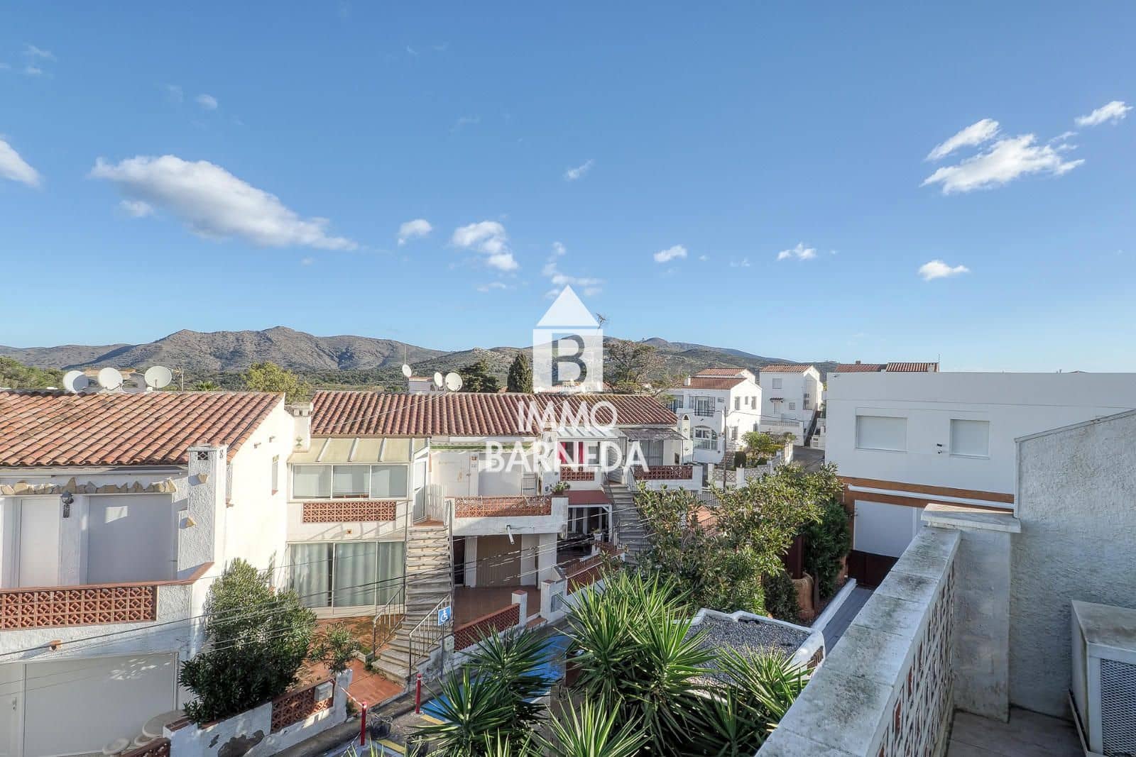 2 chambre Villa/Maison à vendre à Roses avec piscine garage - 225 000 € (Ref: 9572237)