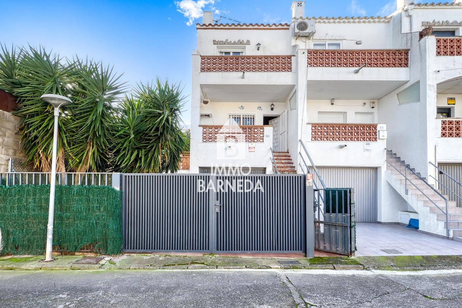 2 chambre Villa/Maison à vendre à Roses avec piscine garage - 225 000 € (Ref: 9572237)