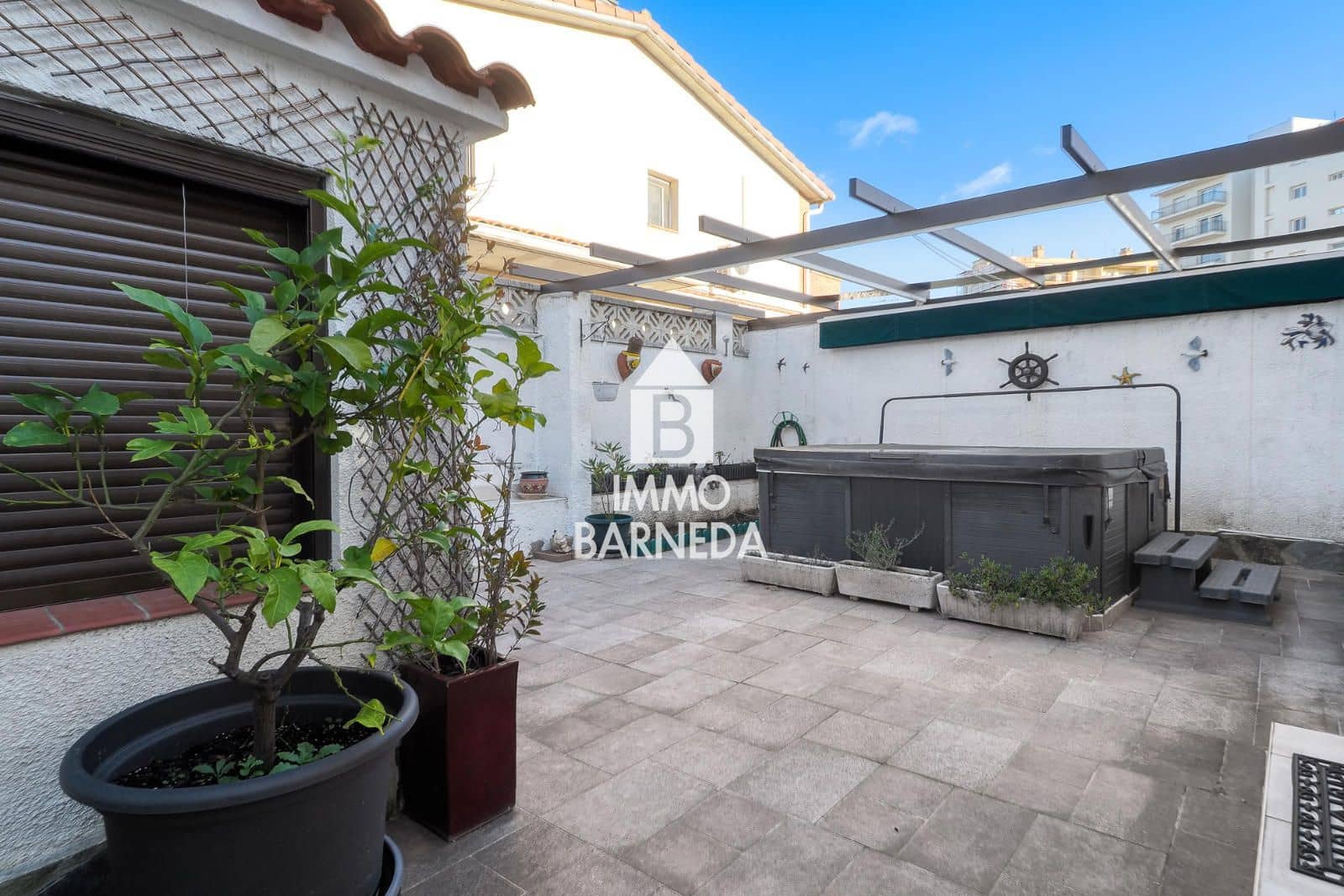 3 slaapkamer Huis te koop in Roses - € 280.000 (Ref: 9575105)