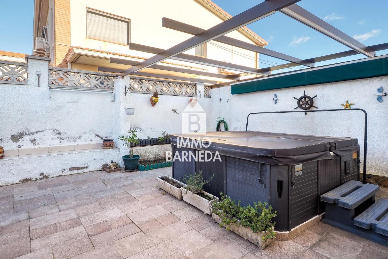 3 slaapkamer Huis te koop in Roses - € 280.000 (Ref: 9575105)