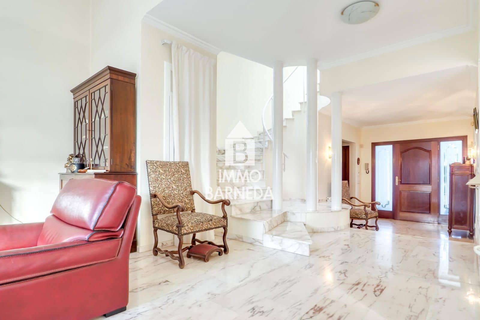 5 makuuhuone Huvila myytävänä paikassa Roses mukana 
autotalli - 700 000 € (Ref: 9584631)