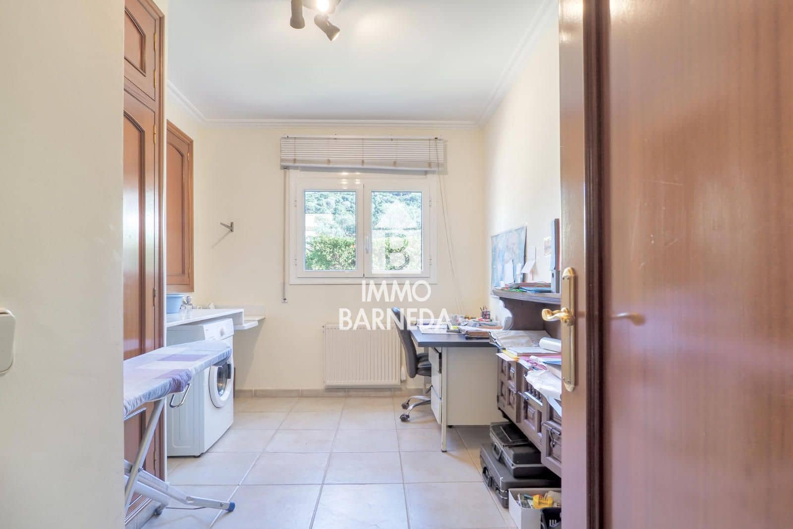 5 makuuhuone Huvila myytävänä paikassa Roses mukana 
autotalli - 700 000 € (Ref: 9584631)