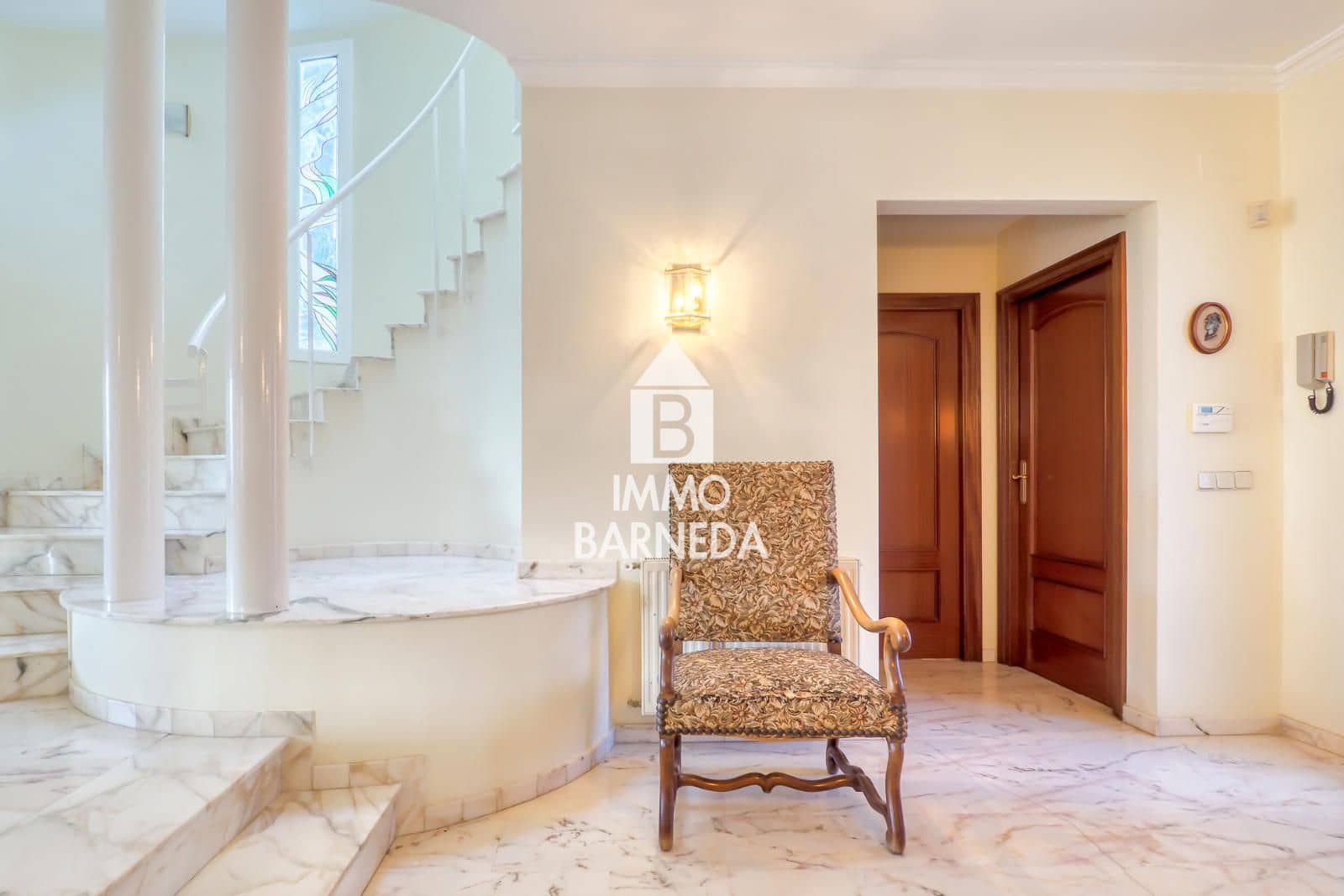 5 makuuhuone Huvila myytävänä paikassa Roses mukana 
autotalli - 700 000 € (Ref: 9584631)