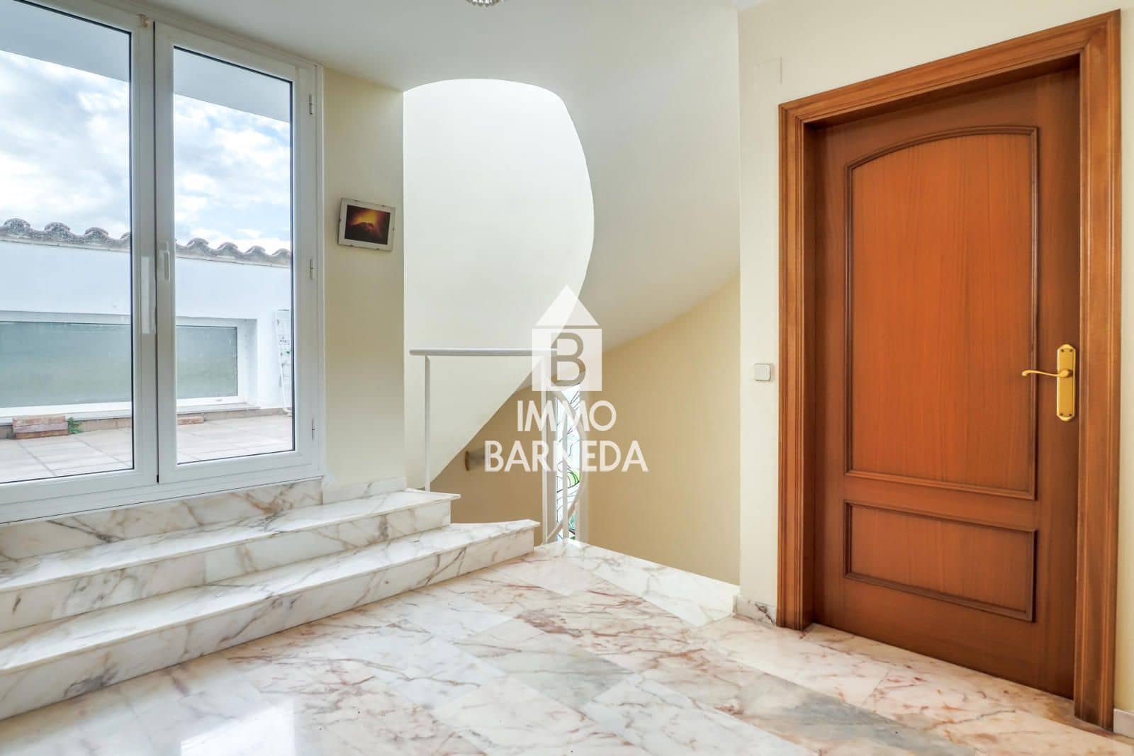 5 makuuhuone Huvila myytävänä paikassa Roses mukana 
autotalli - 700 000 € (Ref: 9584631)