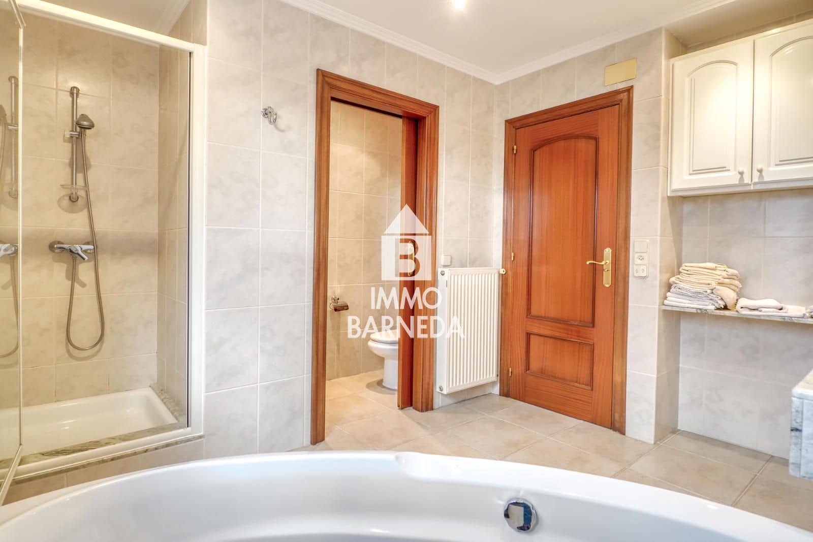 5 makuuhuone Huvila myytävänä paikassa Roses mukana 
autotalli - 700 000 € (Ref: 9584631)