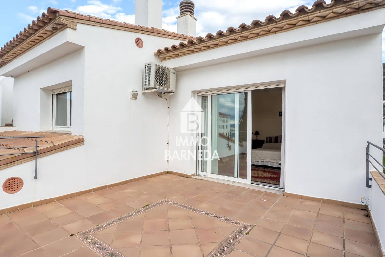 5 makuuhuone Huvila myytävänä paikassa Roses mukana 
autotalli - 700 000 € (Ref: 9584631)