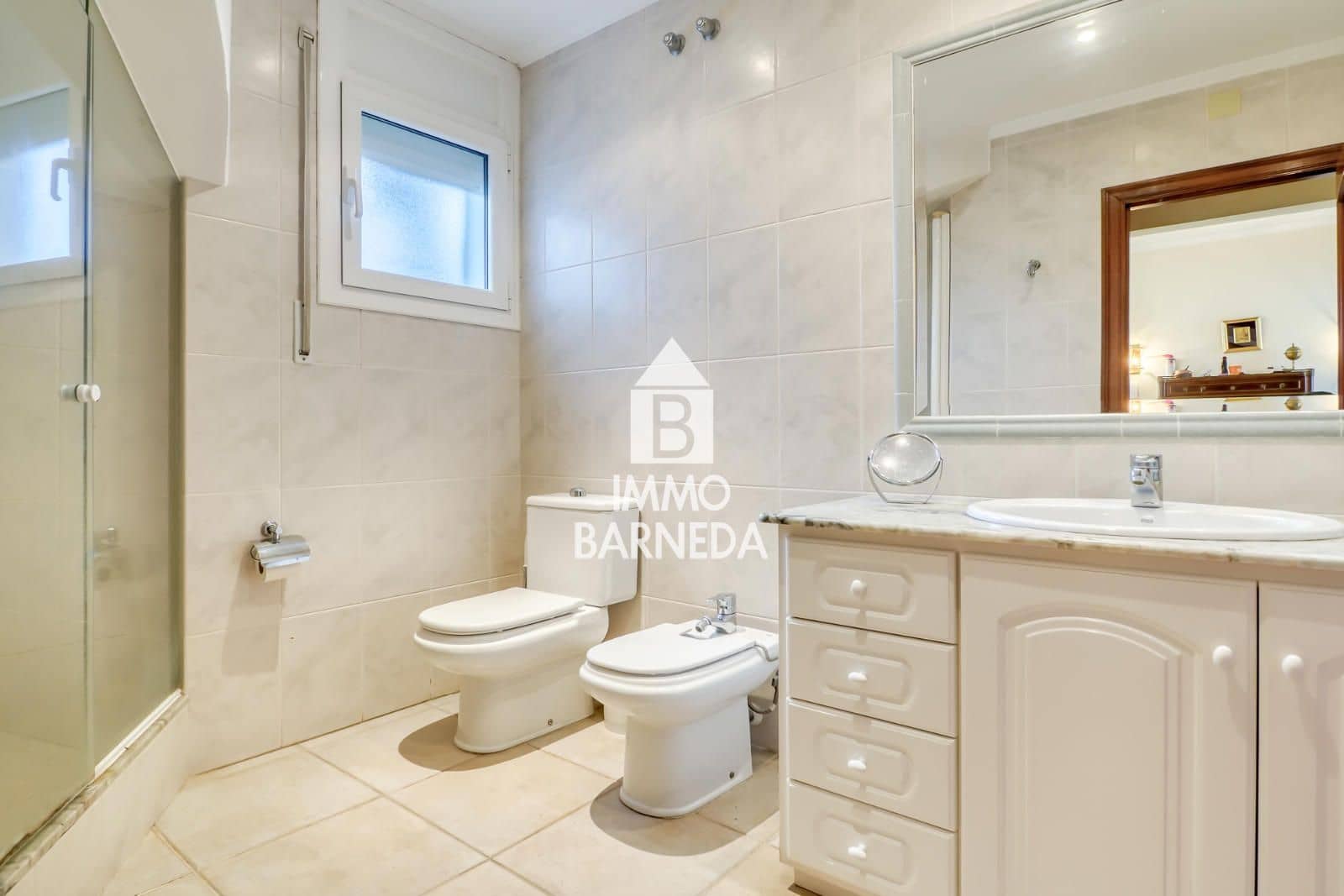 5 makuuhuone Huvila myytävänä paikassa Roses mukana 
autotalli - 700 000 € (Ref: 9584631)