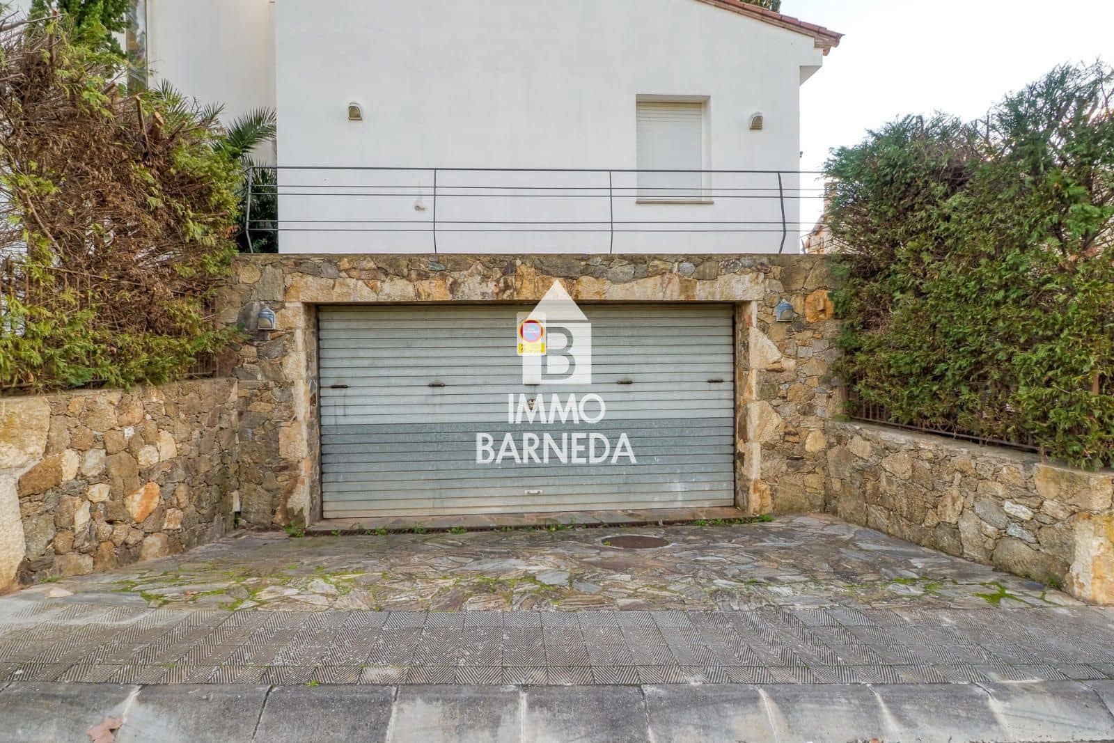 5 makuuhuone Huvila myytävänä paikassa Roses mukana 
autotalli - 700 000 € (Ref: 9584631)