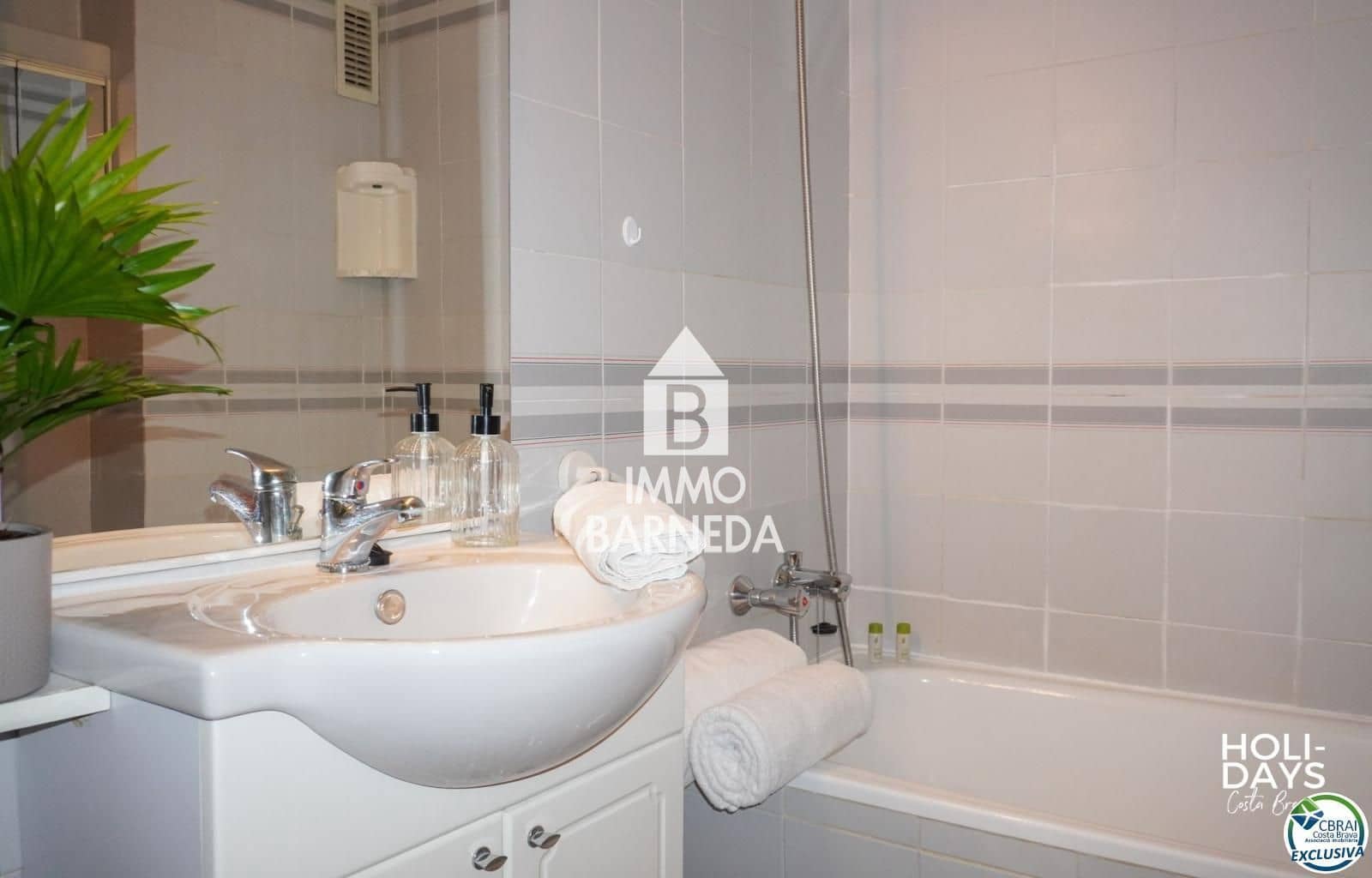 1 slaapkamer Flat te koop in Empuriabrava - € 130.000 (Ref: 9588474)