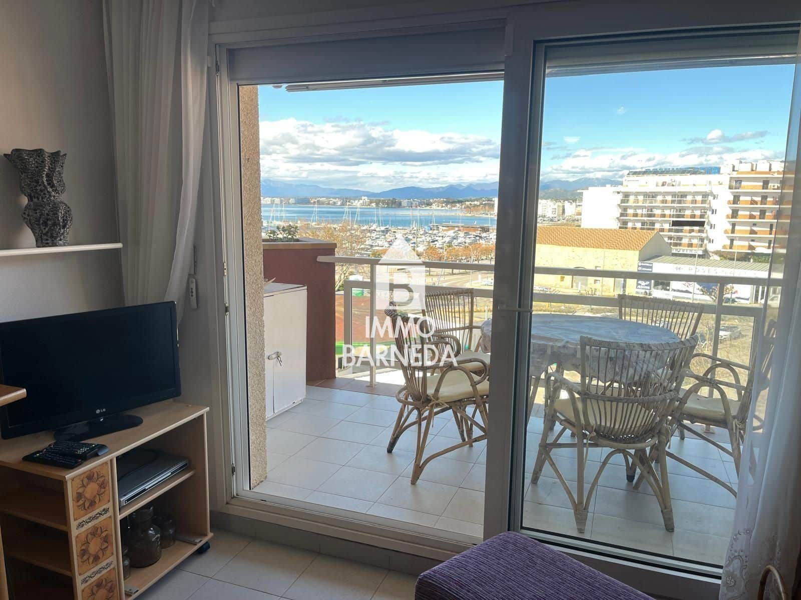 Piso de 2 habitaciones en Roses en venta con garaje - 285.000 € (Ref: 9609547)