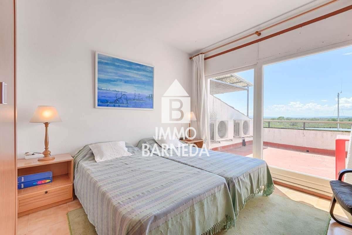 Chalet de 4 habitaciones en Santa Margarida en venta con garaje - 645.000 € (Ref: 9609549)