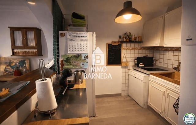 2 bedroom Flat for sale in Empuriabrava, Castelló d'Empúries - € 160,000 (Ref: 9618468)