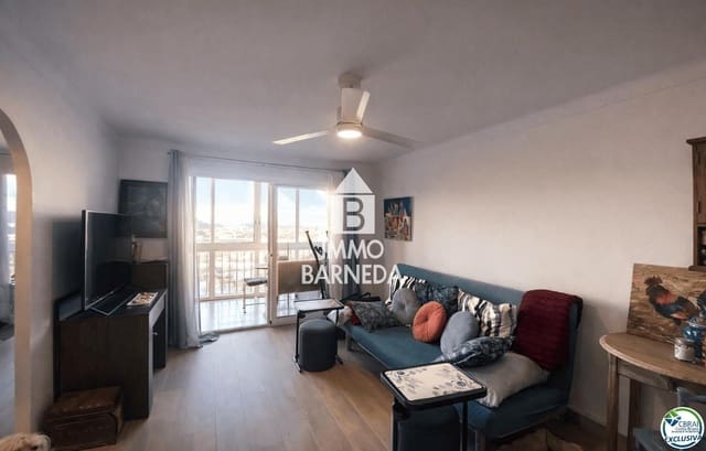 2 bedroom Flat for sale in Empuriabrava, Castelló d'Empúries - € 160,000 (Ref: 9618468)