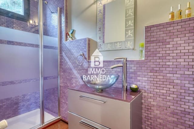 3 makuuhuone Omakotitalo myytävänä paikassa Roses mukana uima-altaan 
autotalli - 980 000 € (Ref: 9623226)