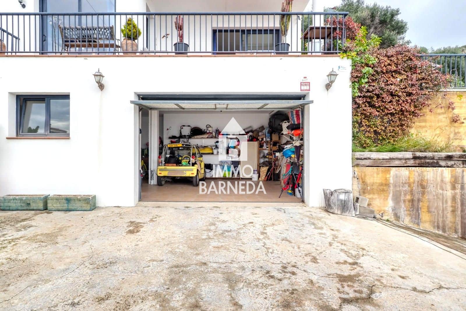 3 makuuhuone Omakotitalo myytävänä paikassa Roses mukana uima-altaan 
autotalli - 980 000 € (Ref: 9623226)