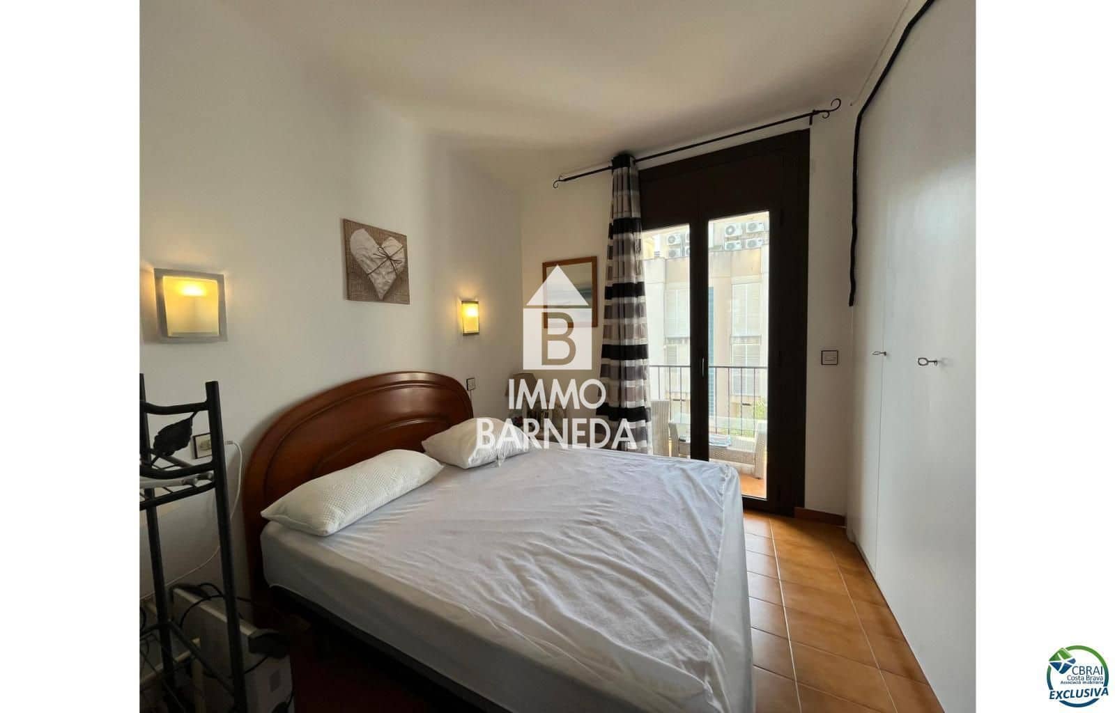 Piso de 2 habitaciones en Empuriabrava en venta - 255.000 € (Ref: 9627990)