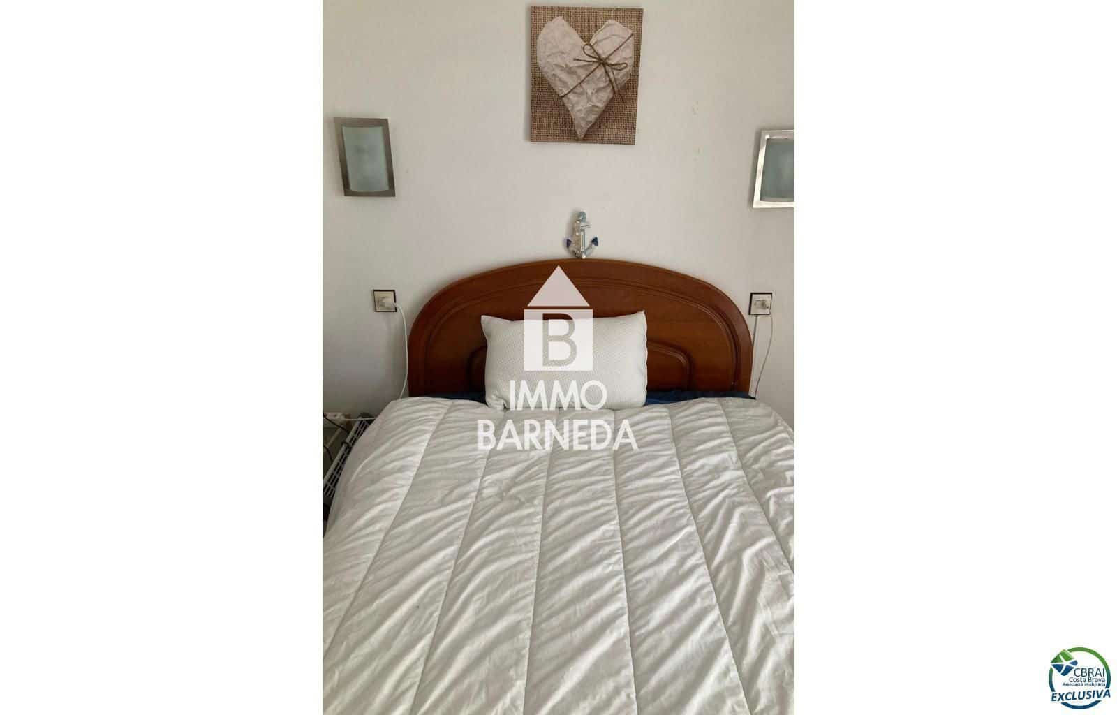 Piso de 2 habitaciones en Empuriabrava en venta - 255.000 € (Ref: 9627990)