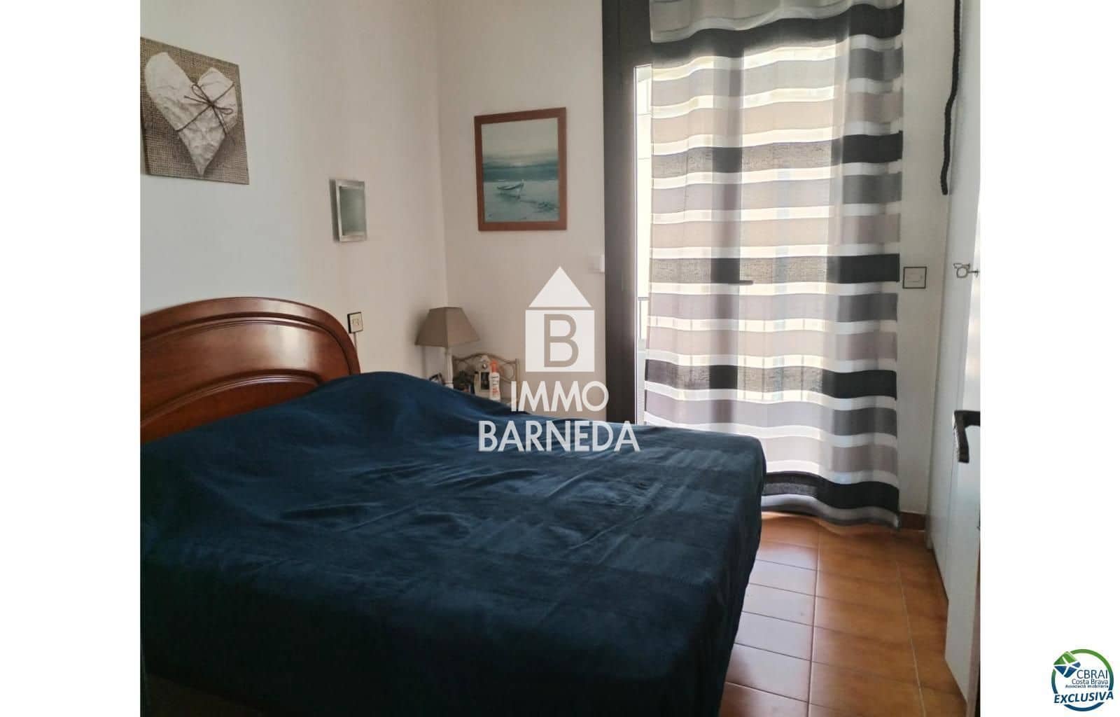 Piso de 2 habitaciones en Empuriabrava en venta - 255.000 € (Ref: 9627990)