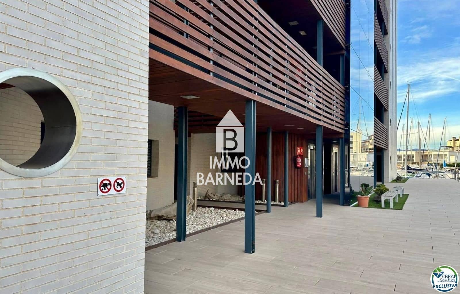 2 bedroom Flat for sale in Santa Margarida with pool garage - € 350,000 (Ref: 9631443)