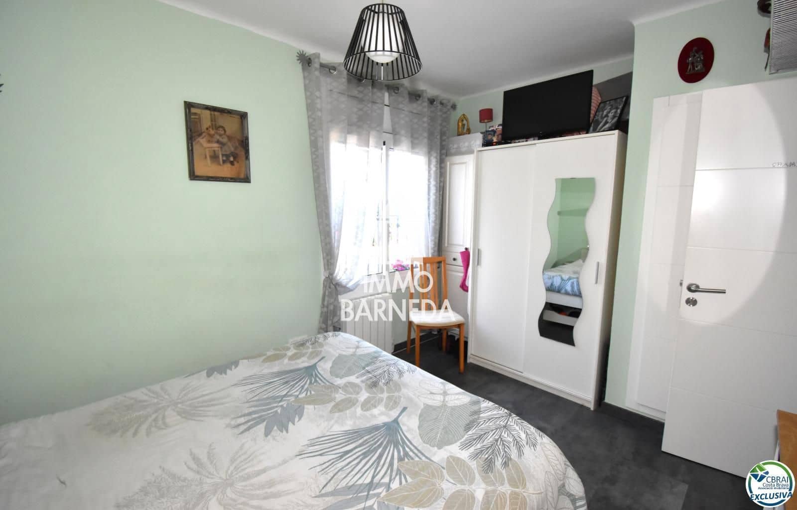 1 slaapkamer Flat te koop in Roses met garage - € 179.000 (Ref: 9634769)