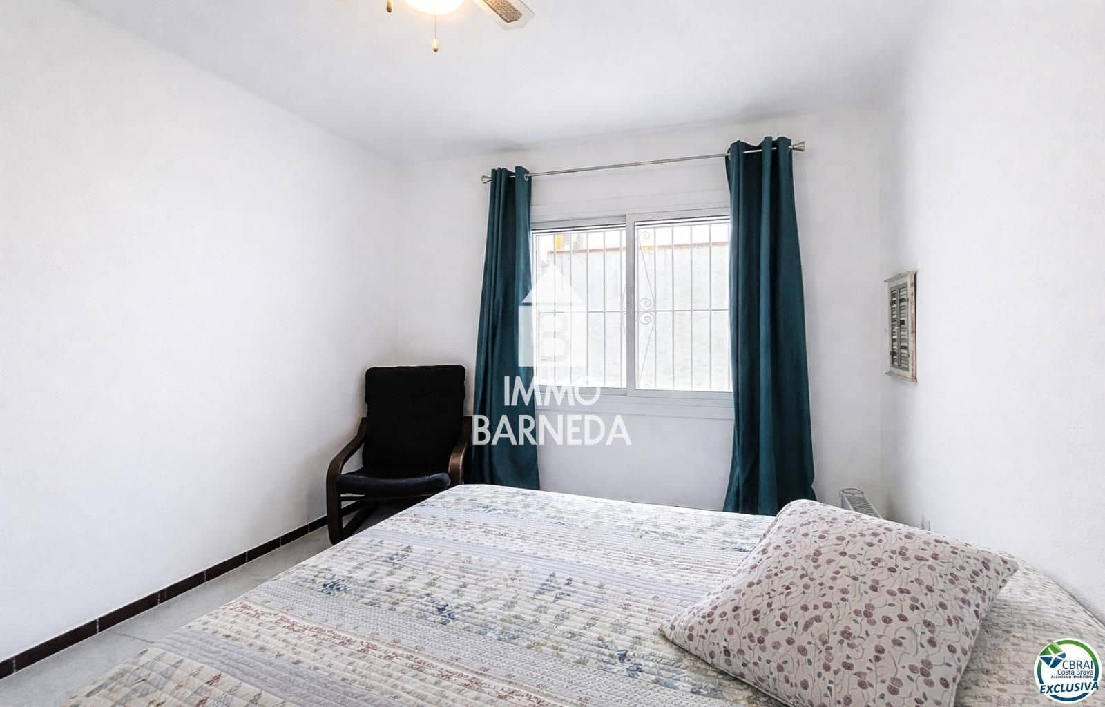 4 bedroom Villa for sale in Empuriabrava with garage - € 369,000 (Ref: 9649842)