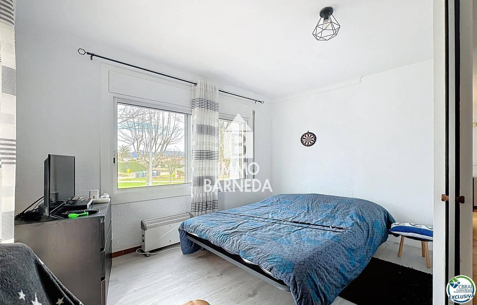 4 bedroom Villa for sale in Empuriabrava with garage - € 369,000 (Ref: 9649842)