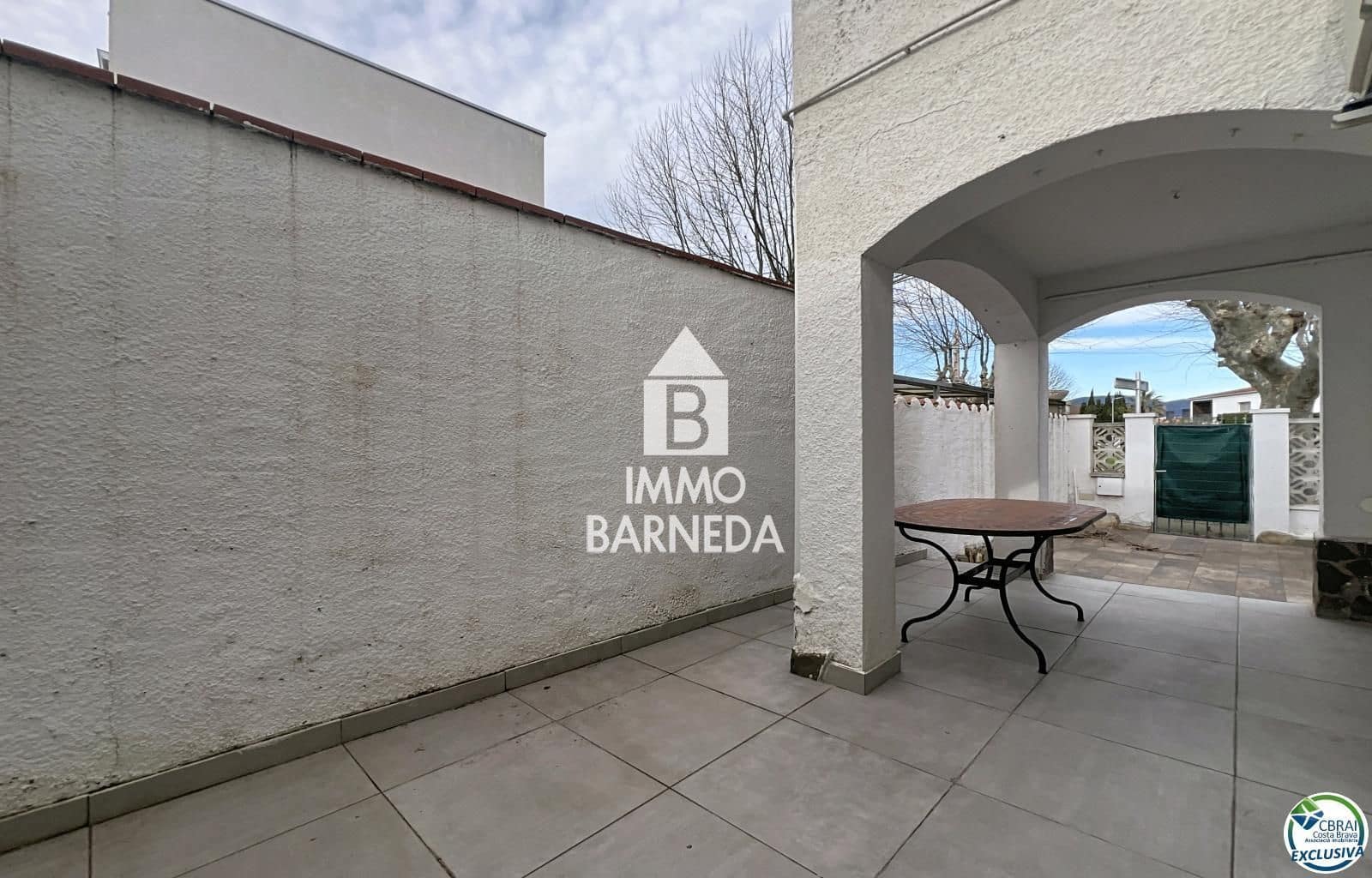 4 bedroom Villa for sale in Empuriabrava with garage - € 369,000 (Ref: 9649842)