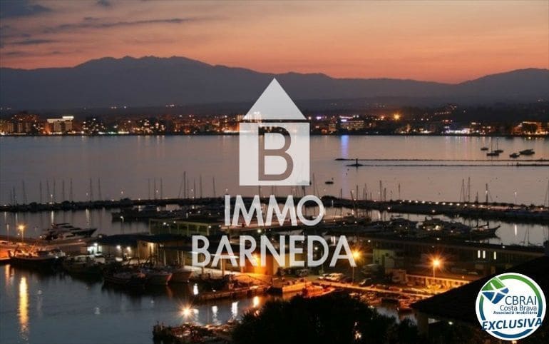 Byggegrund til salg i Roses - € 294.000 (Ref: 9655661)