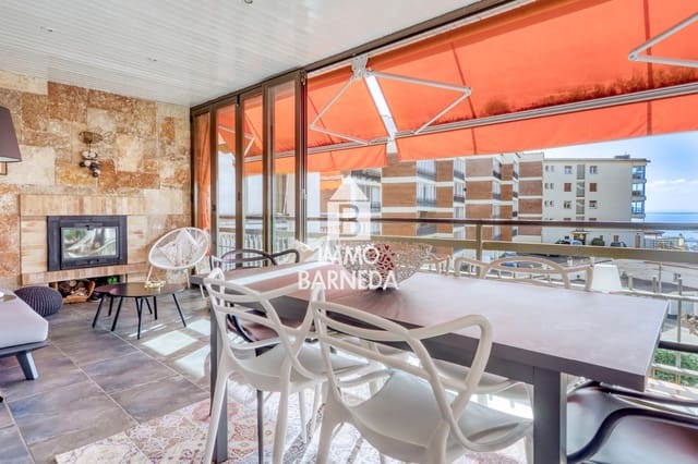 Piso de 3 habitaciones en Roses en venta con piscina garaje - 495.000 € (Ref: 9664336)