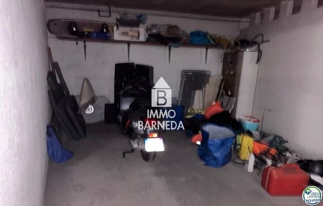 Garage til salg i Roses - € 35.000 (Ref: 9671261)