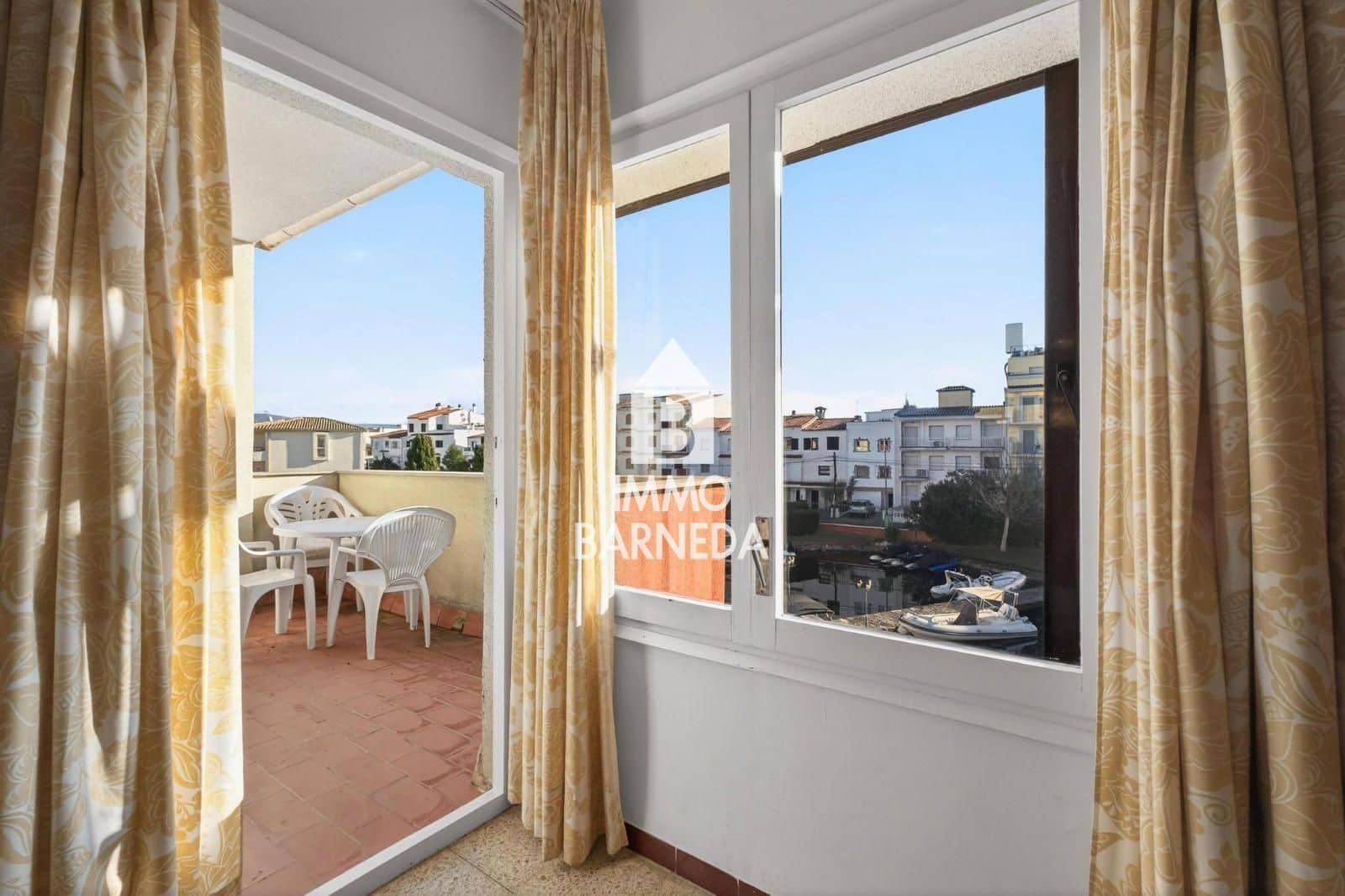 2 Zimmer Wohnung zu verkaufen in Empuriabrava mit Pool Garage - 170.000 € (Ref: 9675106)