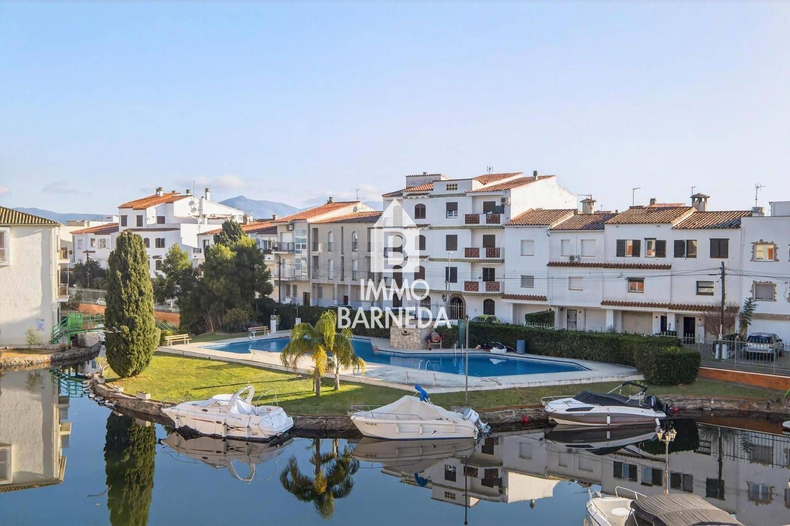 2 Zimmer Wohnung zu verkaufen in Empuriabrava mit Pool Garage - 170.000 € (Ref: 9675106)