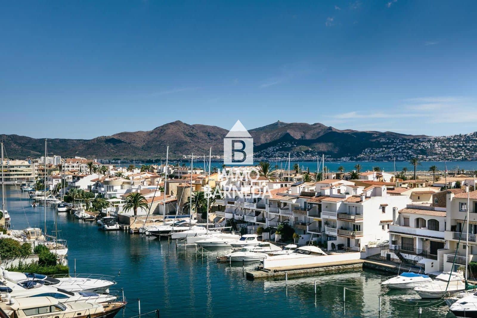 2 Zimmer Wohnung zu verkaufen in Empuriabrava mit Pool Garage - 170.000 € (Ref: 9675106)