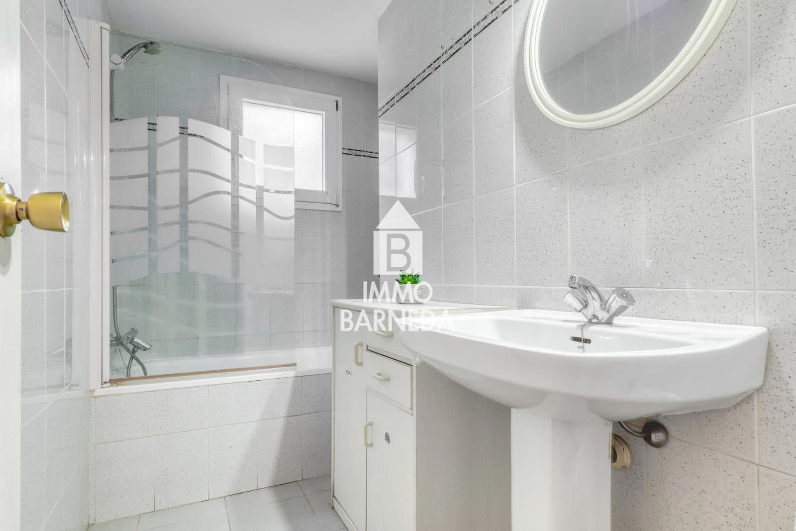 2 slaapkamer Flat te koop in Roses - € 235.000 (Ref: 9679285)