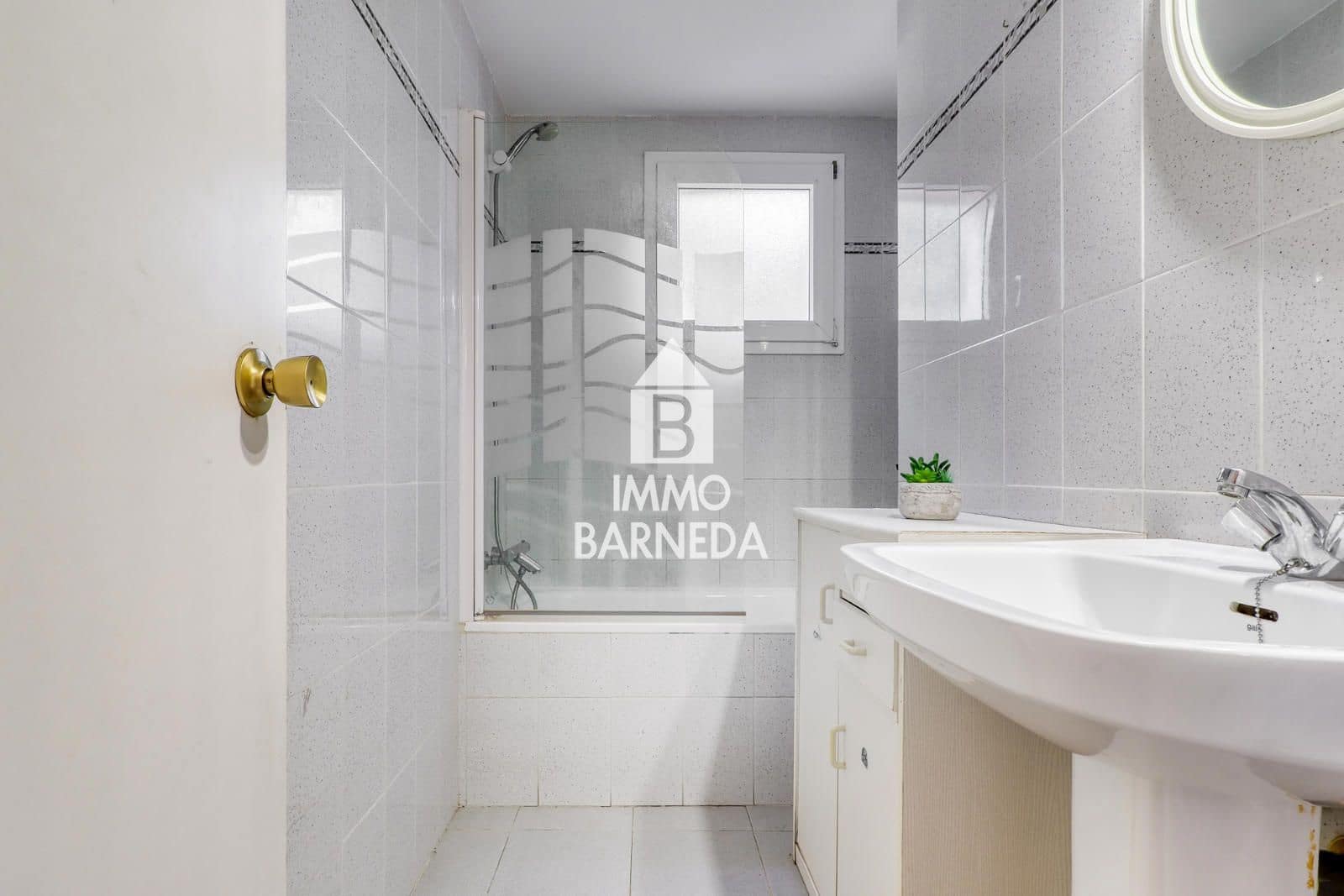 2 slaapkamer Flat te koop in Roses - € 235.000 (Ref: 9679285)